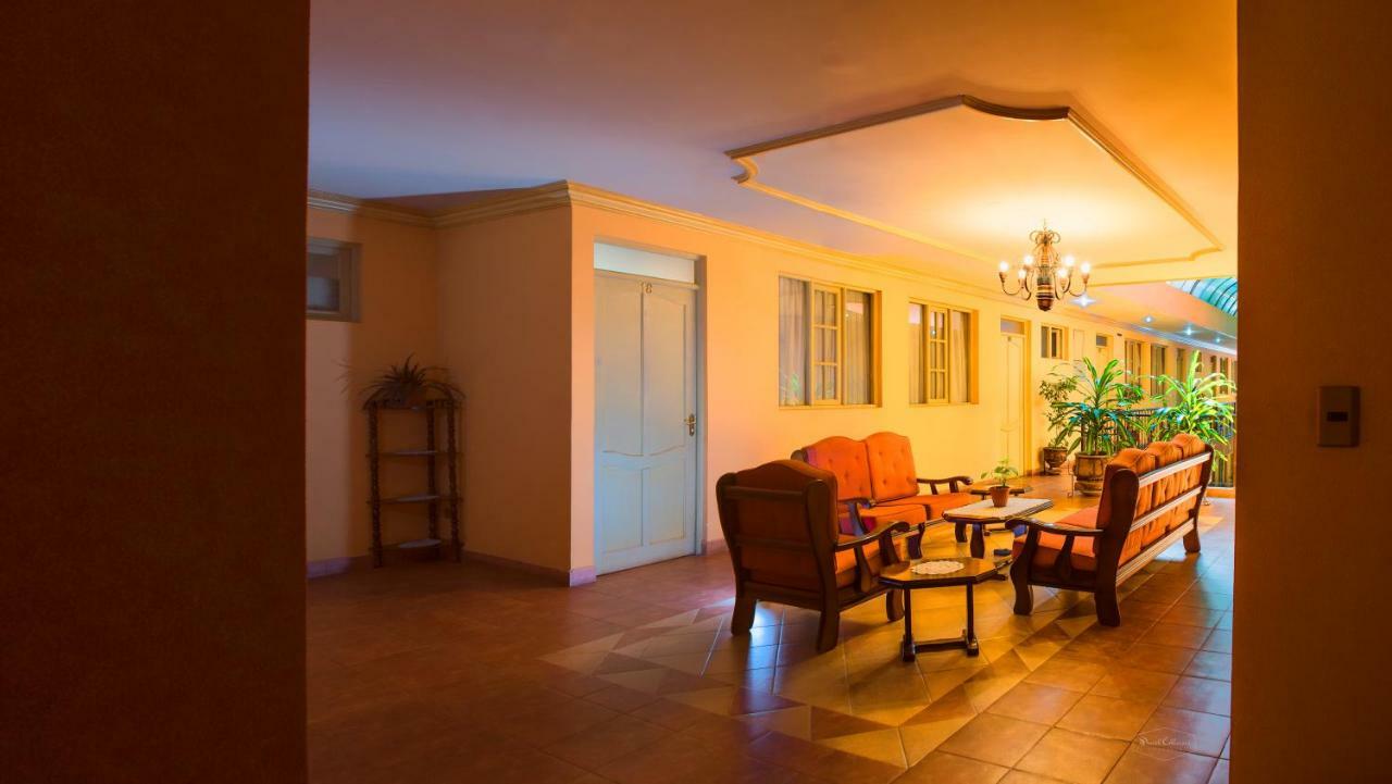 Hotel Monserrat Cochabamba Exteriér fotografie